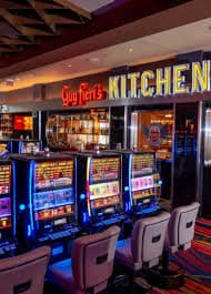 Proses verifikasi KYC dan dukungan pelanggan di fifa777